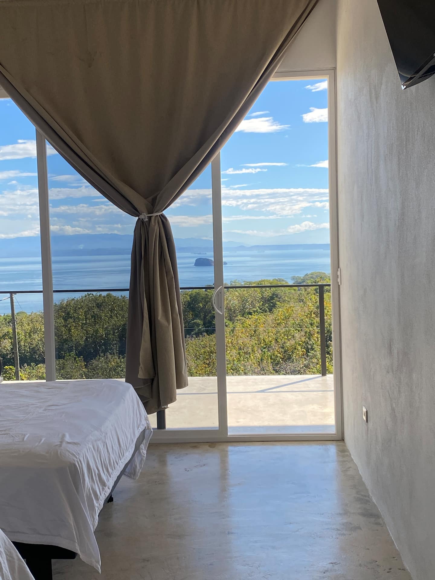 Bedroom with 2 queen beds and ocean view
